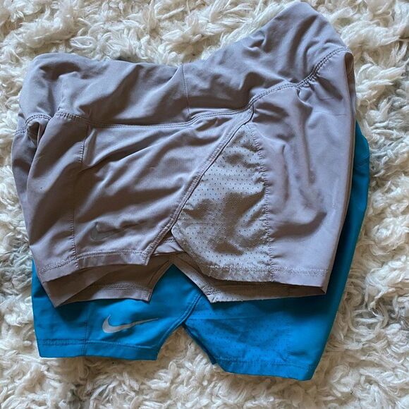 Nike Crew Shorts  Size XS (fits like S/M, I am waist size 27 for reference) Like - Picture 2 of 6